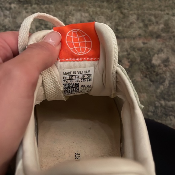 Adidas Run 70s Sneaker - Picture 5 of 5